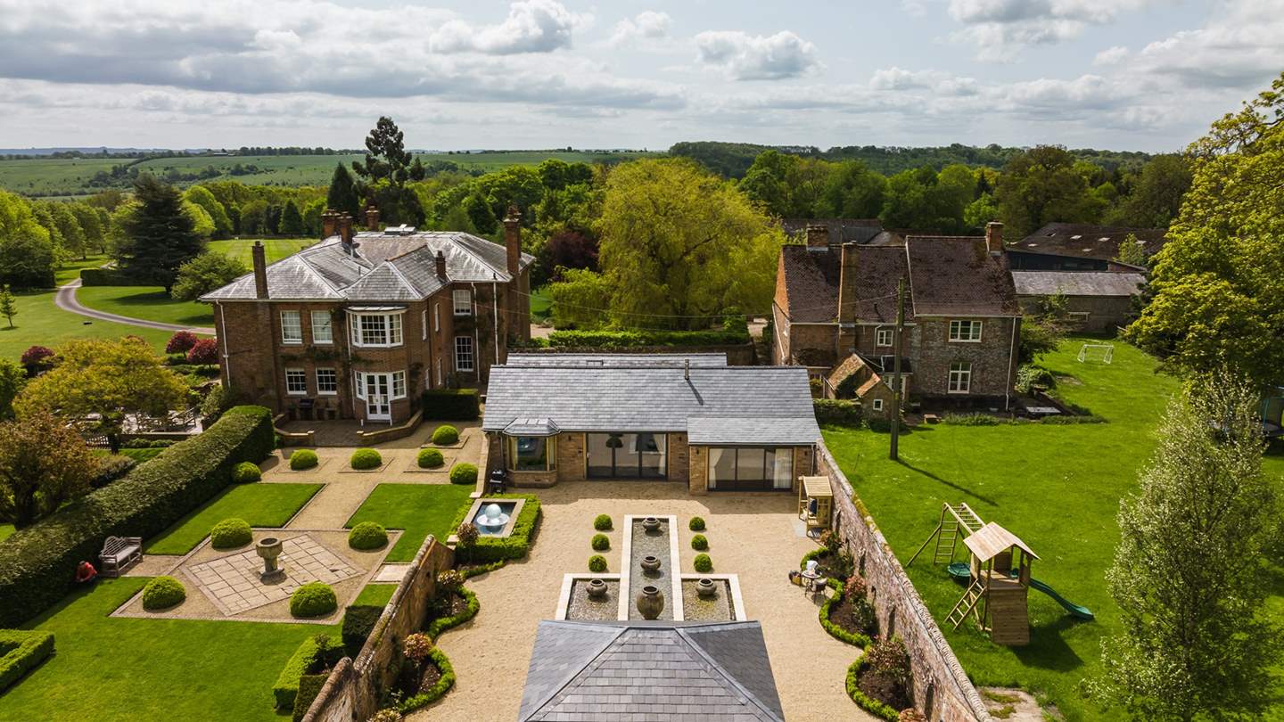 Two well-behaved dogs are welcome to at The Hideaway at Hilldrop