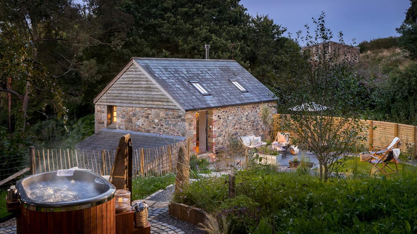 Beautifully bijoux, our secluded Dartmoor bolthole promises a romantic haven for two