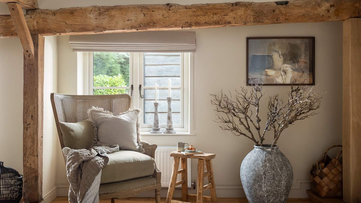 Beside the kitchen, there’s a sweet reading nook, perfect for immersing yourself in your latest page turner on slow paced days