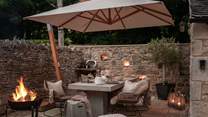 The Honeypot offers the perfect base for starry-eyed souls to relax, unwind and explore the spellbindingly charming Cotswolds