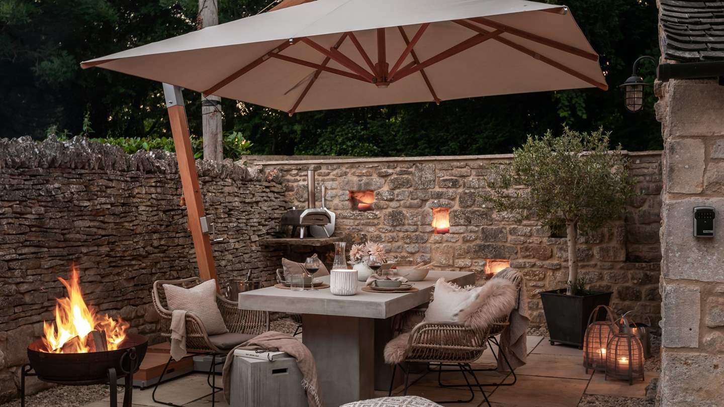 The Honeypot offers the perfect base for starry-eyed souls to relax, unwind and explore the spellbindingly charming Cotswolds