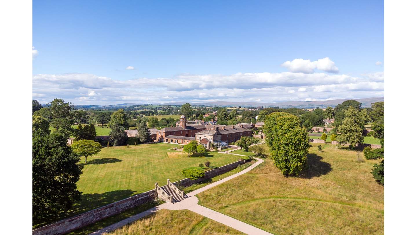 Enjoy Boutique Luxury At Kiri Penrith Enjoy Boutique Luxury At Kiri Penrith