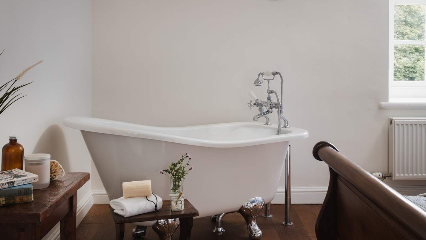 The ultimate setting for romantic bubble-topped moments with a glass of fizz in hand