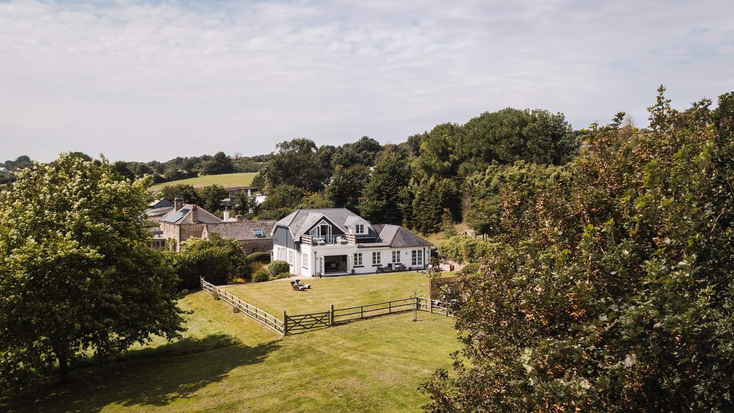 From the gorgeous living spaces to the nearby beaches, timeless memories wait to be made here...