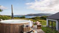 Take a warming dip in the wood-fired hot tub and bask in the unrivalled beauty of this breath-taking pocket of Hebridean heaven