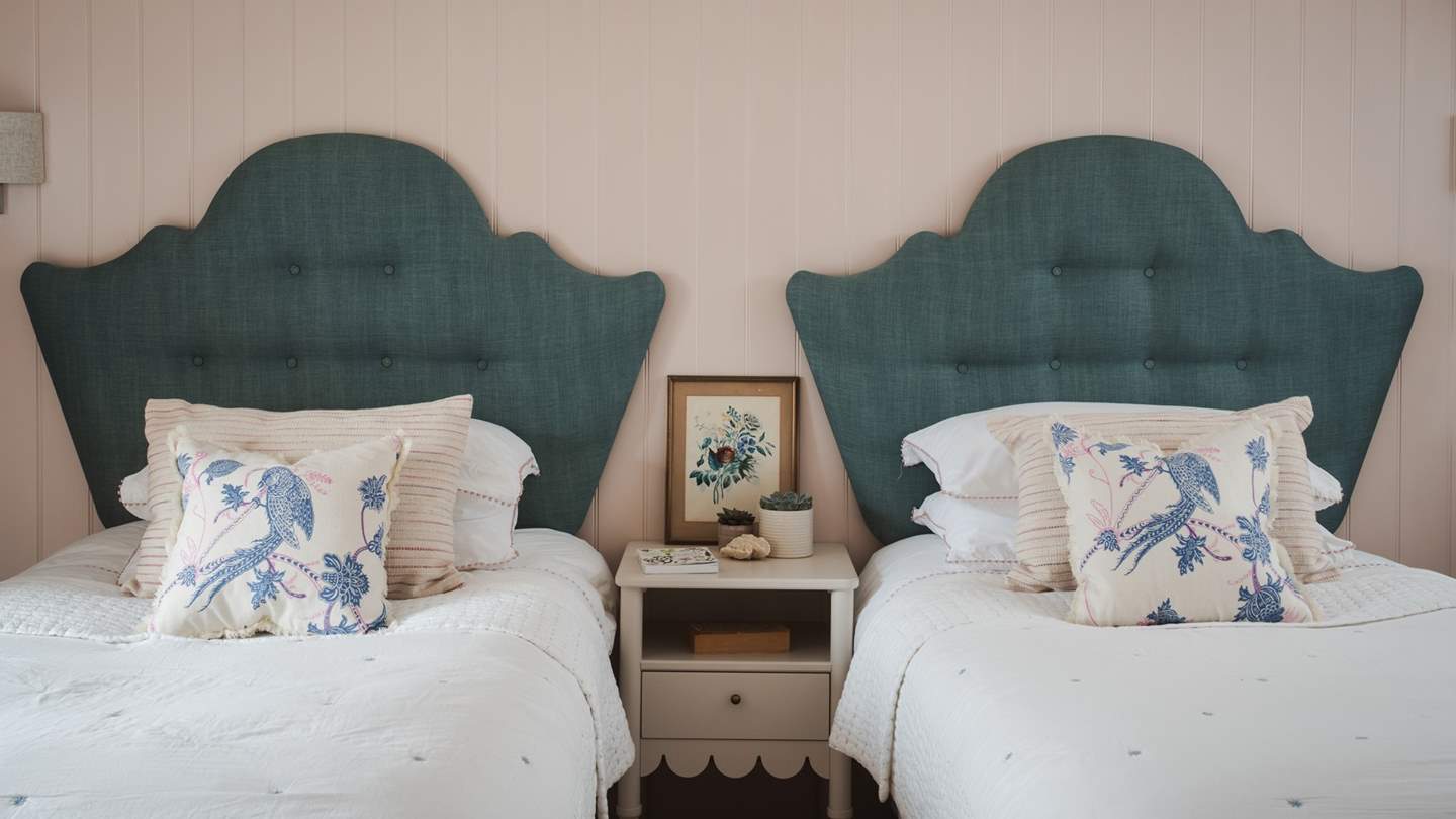 Exuding comfort, it is decorated in soft shades and blends exotic infusions with Chinoiserie cushions and blinds