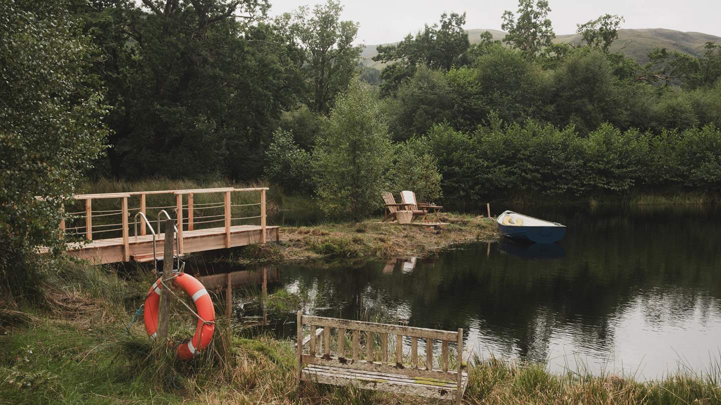 Spend dreamy days with your kin at the natural swimming pond