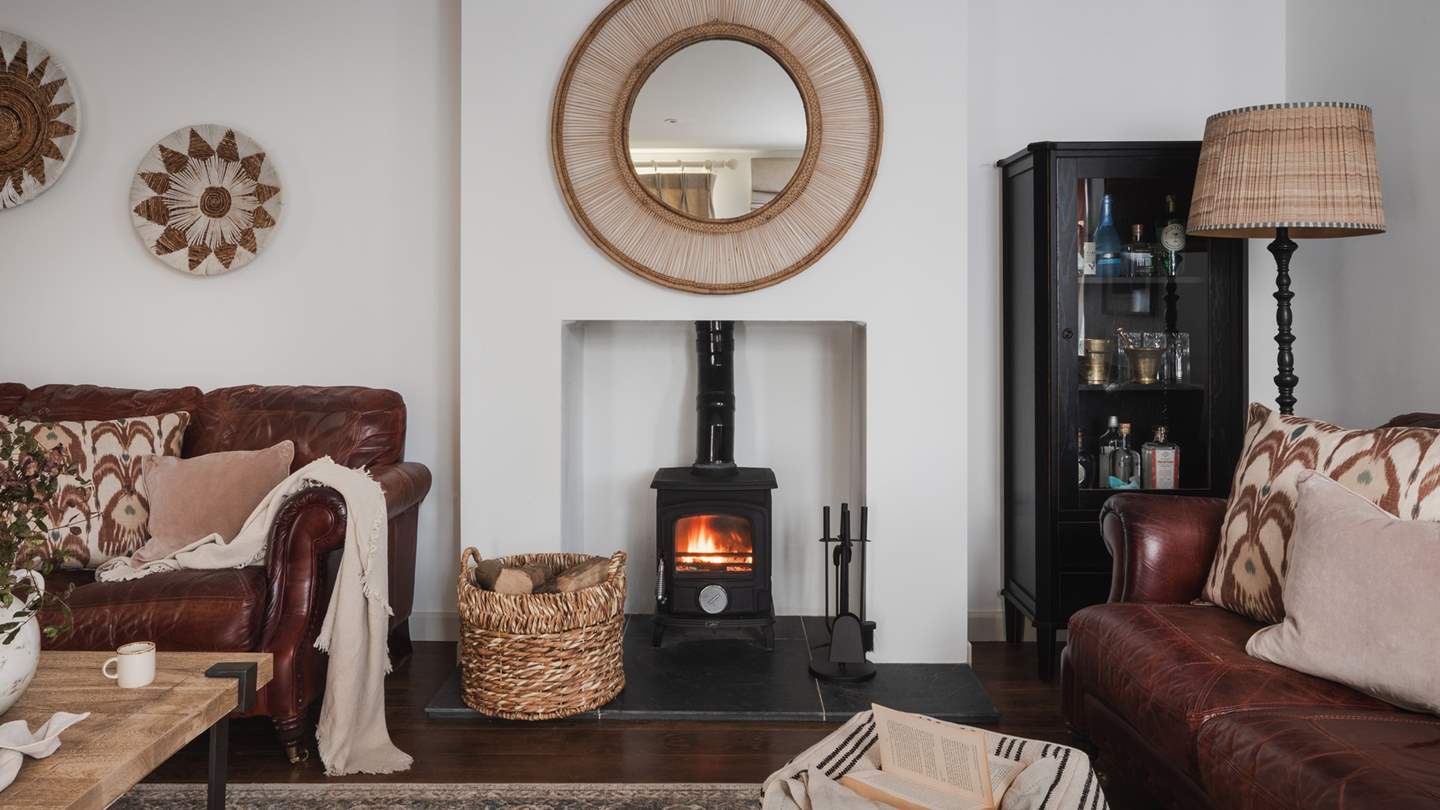 Immerse yourself in the tranquillity of your own private haven and relish the unending bliss of the sumptuous living areas of Ophelia