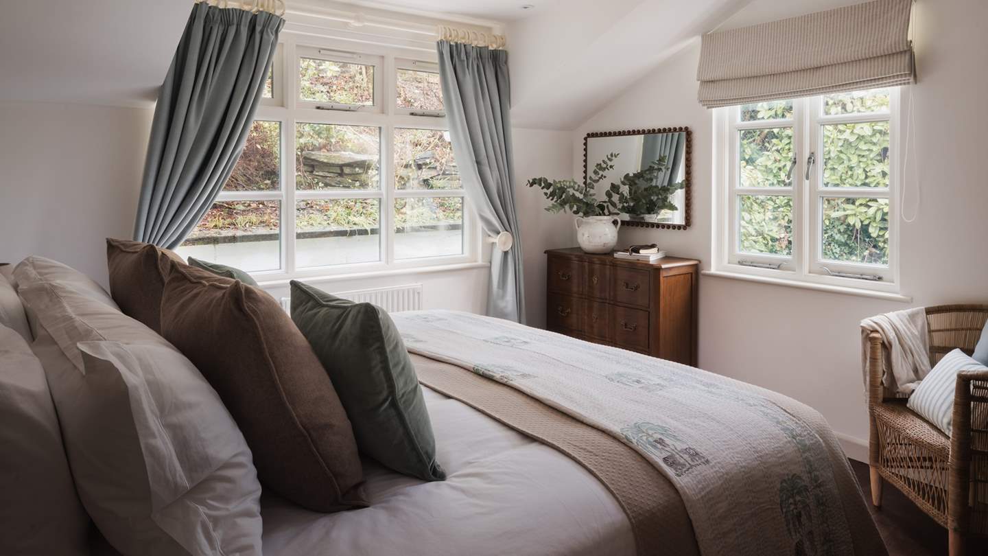 Light-filled and airy, it features a super king bed that can be arranged as twin beds as required