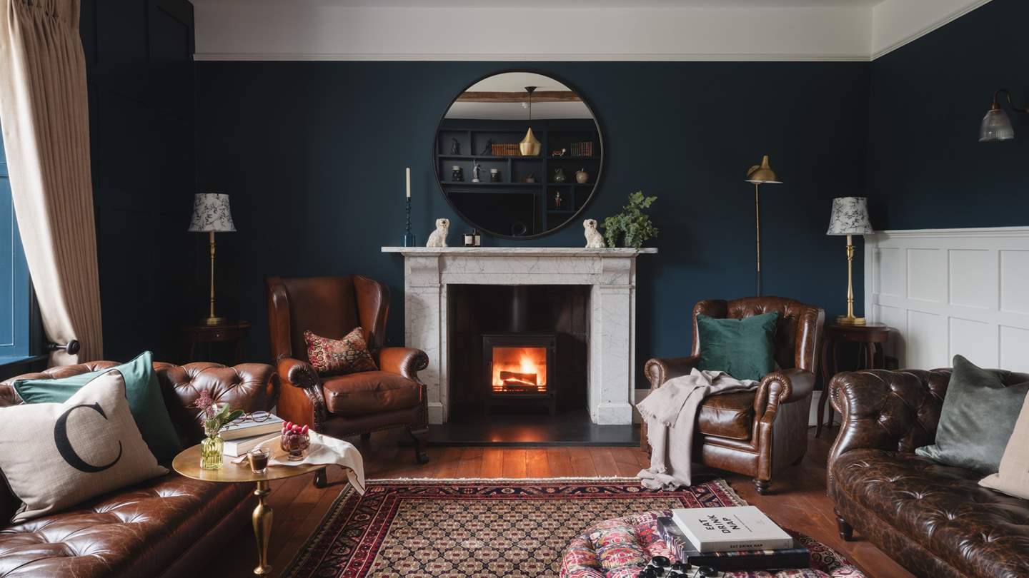 A beautiful abode where spaces for lounging and socialising seamlessly blend, Shucknall Court is the perfect place to gather with loved ones