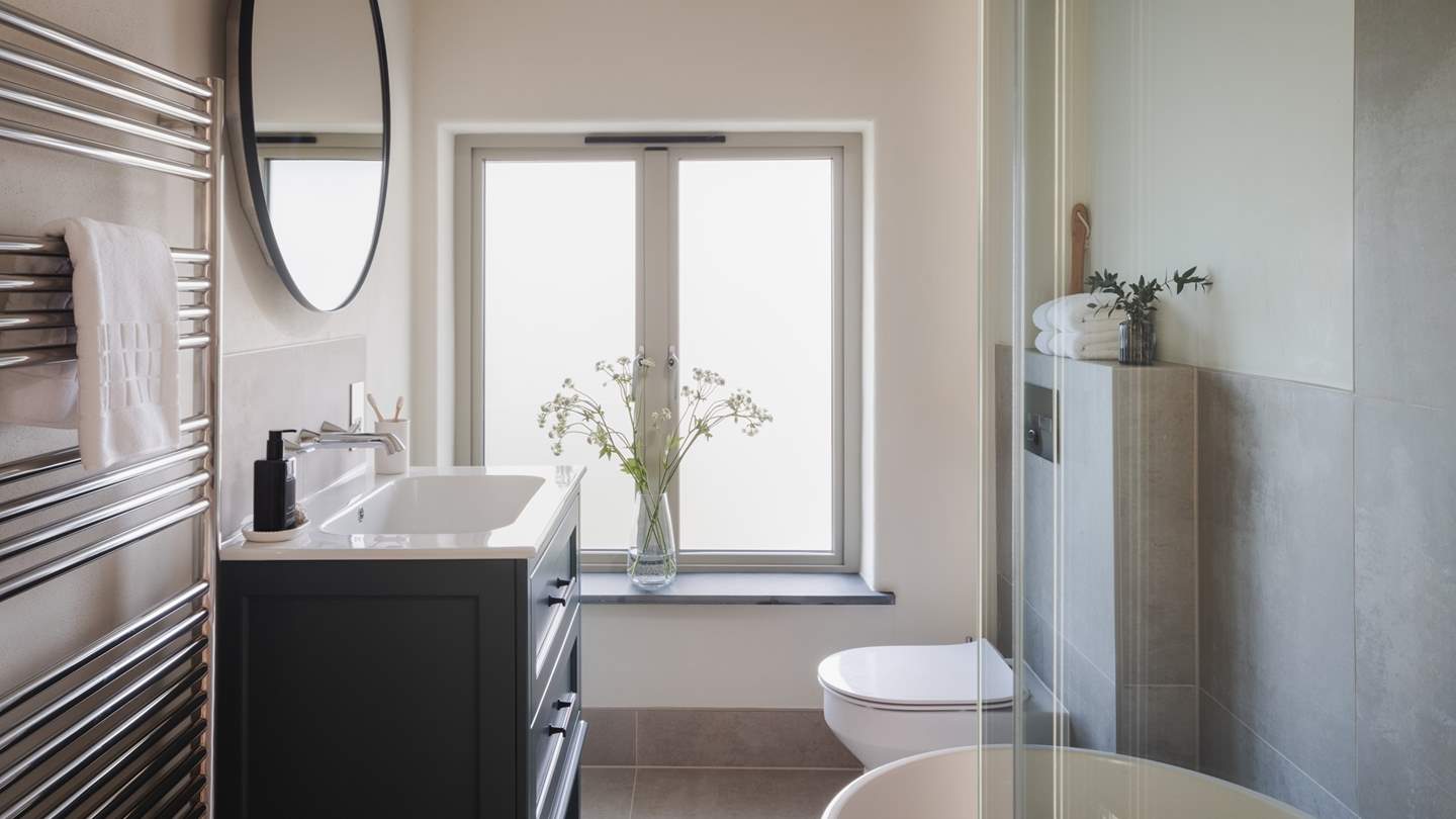 Stocked with White Company products and featuring heated rails for the fluffiest, warmest towels, it promises pure comfort