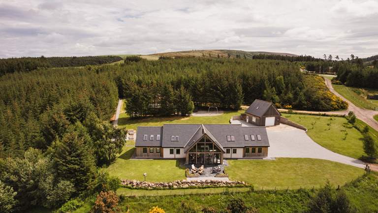 Birkenbaud - Sleeps 10 + cot - Elgin