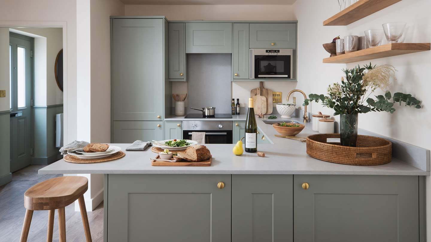 Ettie has a stunning L-shaped kitchen, with everything you could need to romance that special someone with a feast for two