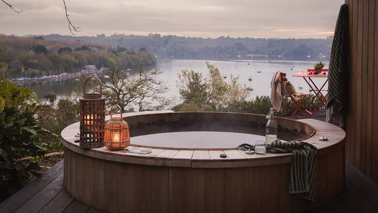 Laburnum - Sleeps 8 - Dartmouth