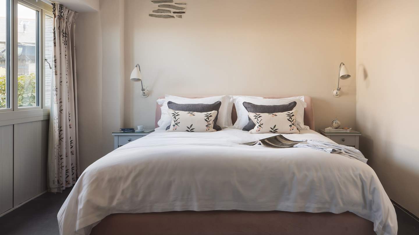 Savour blissful nights of rest in the second bedroom, complete with a Loaf super king size bed 