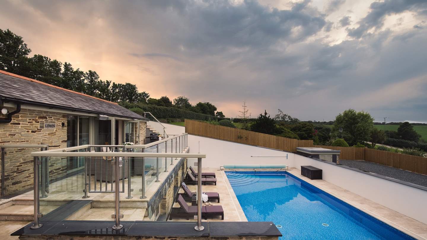 Keskorra is the perfect escape for larger parties, with a heated outdoor swimming pool 