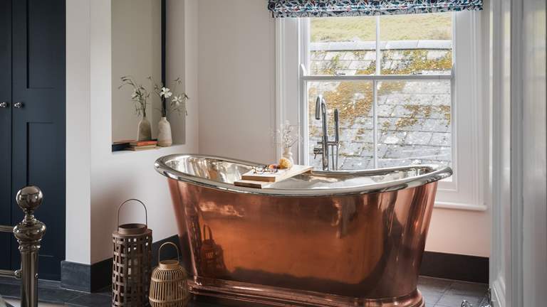 Maren - Sleeps 4 + cot - Port Isaac