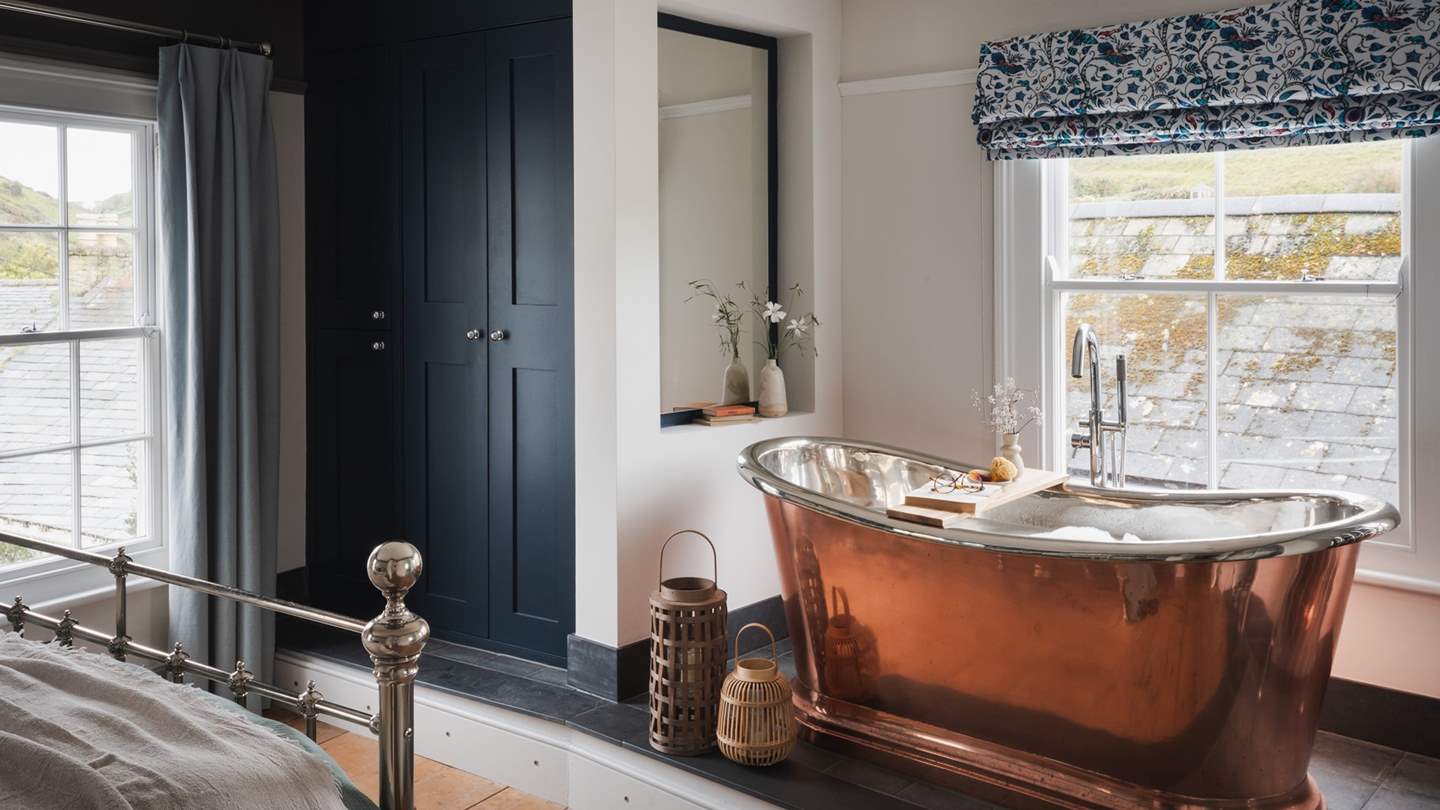 Uncover the dreamy copper rolltop bath for soothing soaks