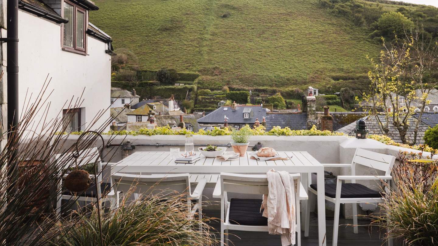 Nestled within the heart of Port Isaac, Maren features its own private garden space for dining and reclining in the fresh sea air