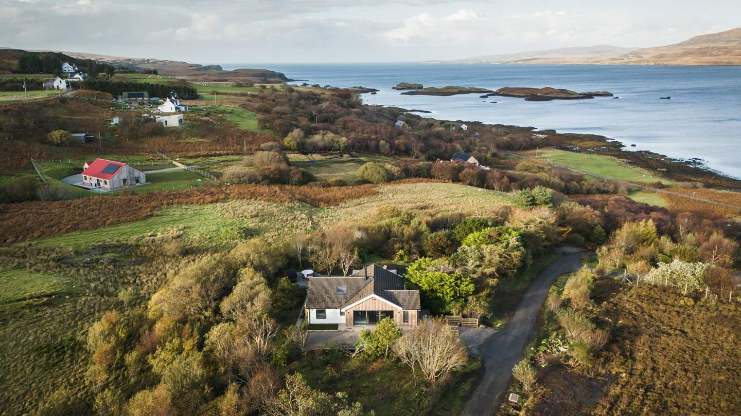 A haven for gourmands, Lochview is located just 200m above the world famous and Michelin Star restaurant, The Three Chimneys