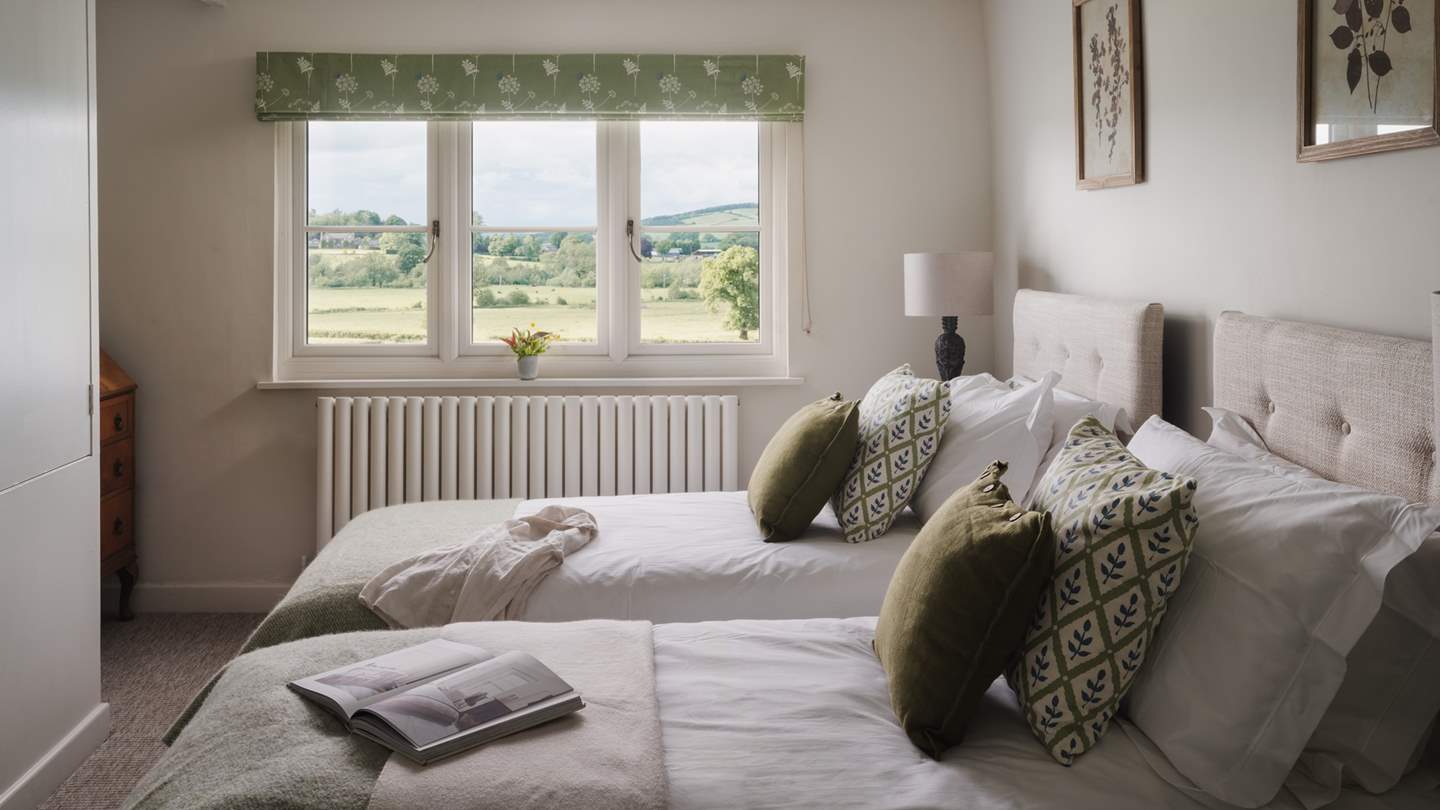 A zip-and-link super king bed offers flexible sleeping arrangements