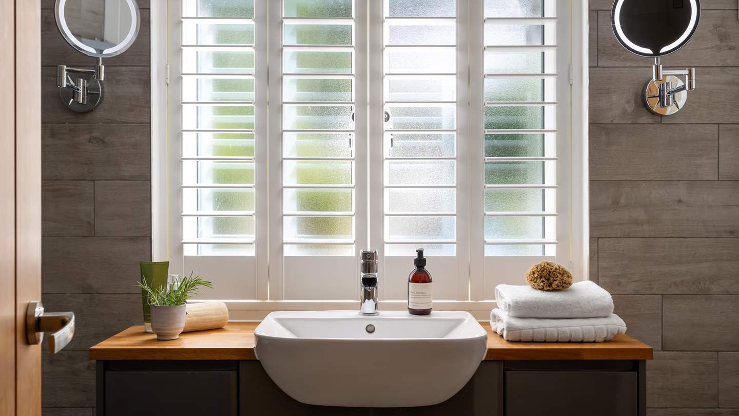 This room also benefits from a spacious ensuite bathroom