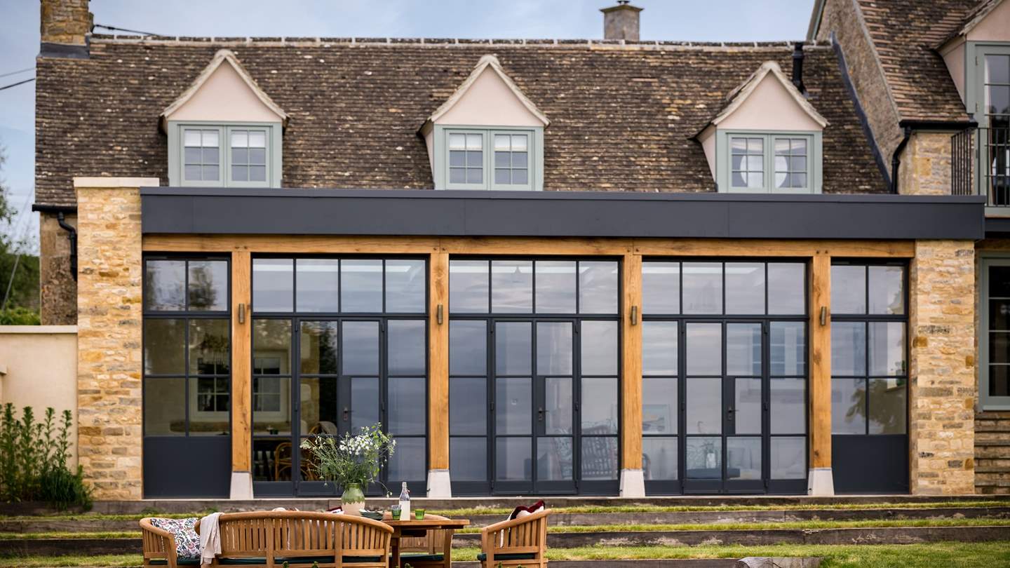 Iridis promises a peaceful setting with far-reaching views of the surrounding Cotswolds countryside