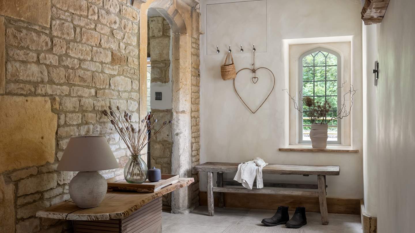 Amoretta promises a dose of the fairytale within every curated corner...