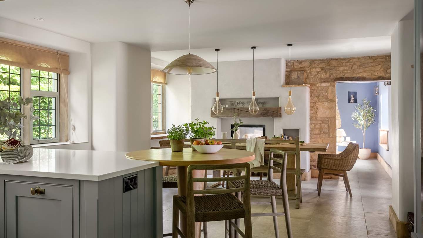 Culinary artists will adore creating dishes in the country chic kitchen