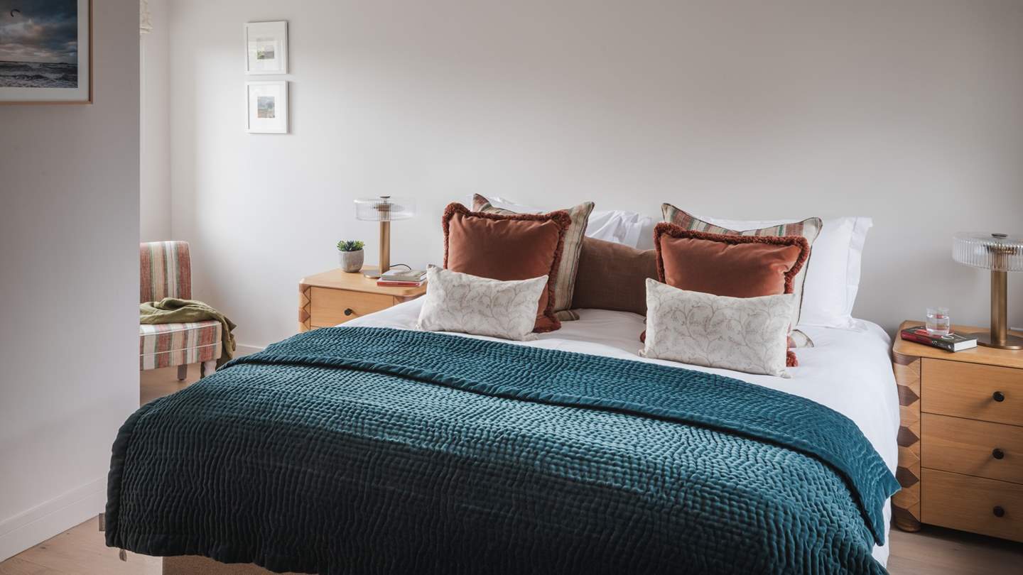 A super-king zip-and-link Hypnos bed with an orthopaedic mattress promises the most serene slumbers