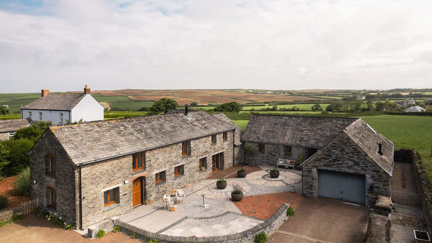 Settle into a north coast daydream, seeking oceanside days as the mercury rises in summer and immerse yourself in the cosiest of escapes in all seasons