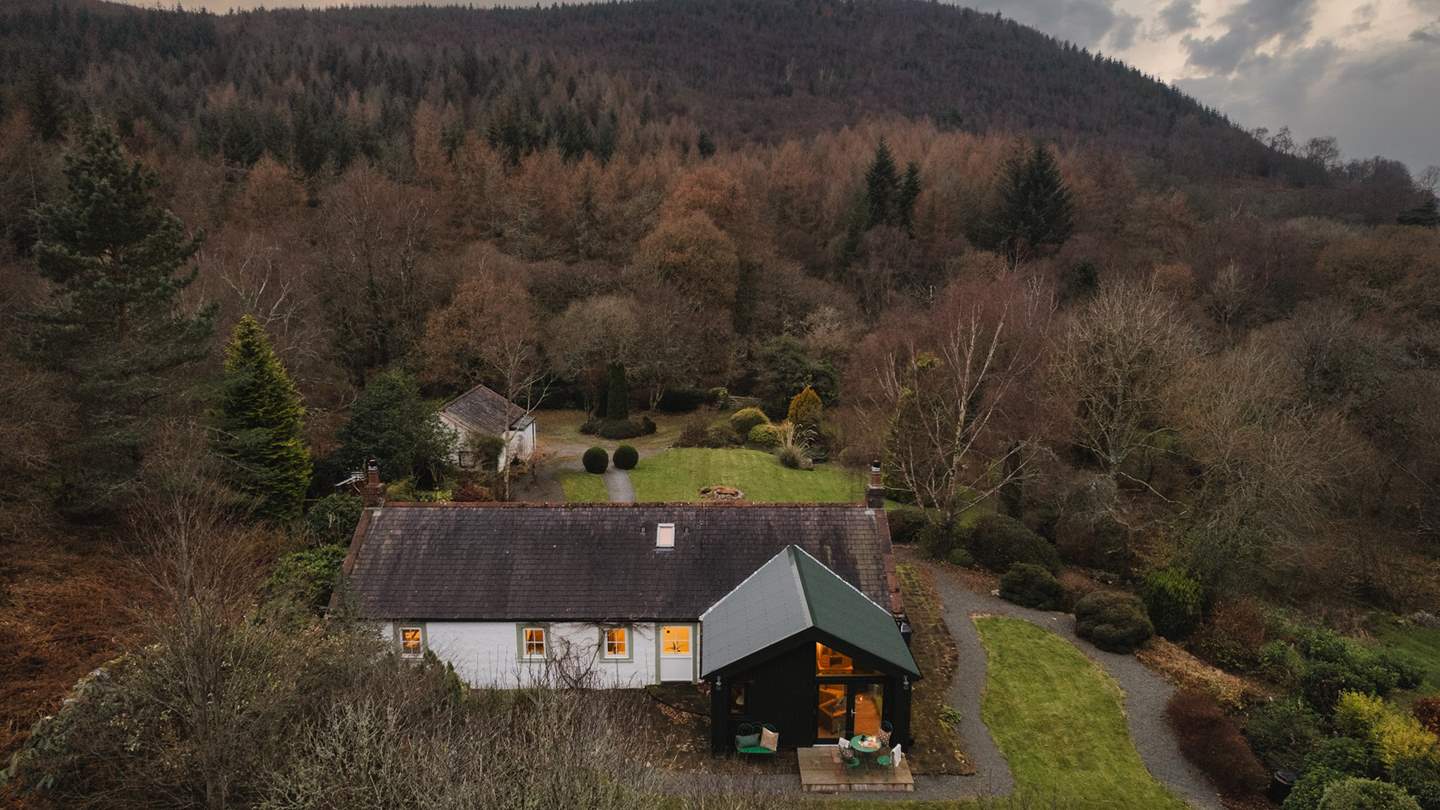Nestled within the ethereal mountain glens of Knockendoch and Criffel, Beira’s Glen invites for staycation magic of every occasion