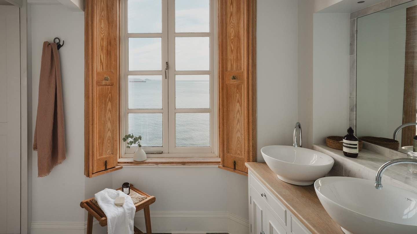 Magical ocean vistas are promised at Avona