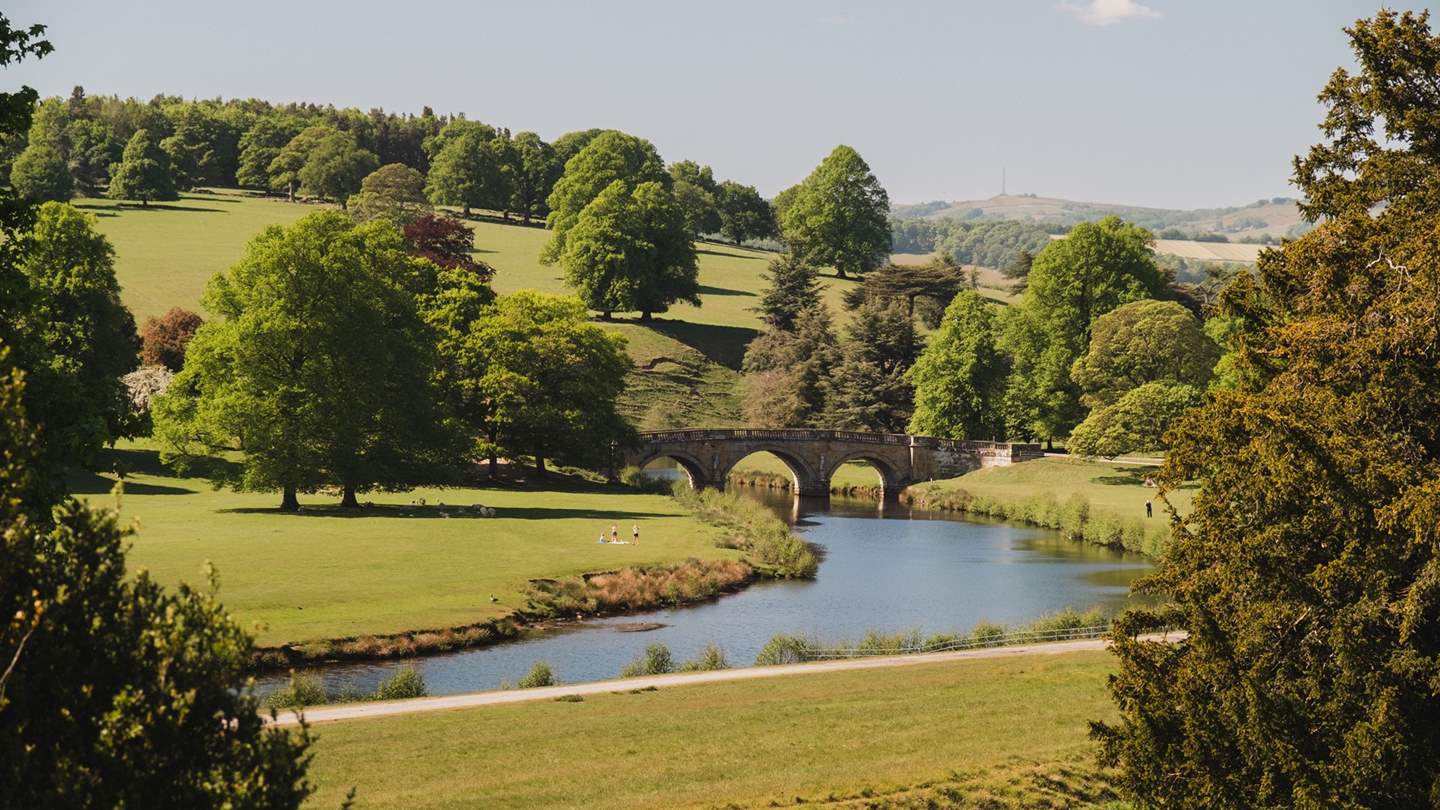 Uncover breathtaking scenes at nearby Chatsworth Estate 