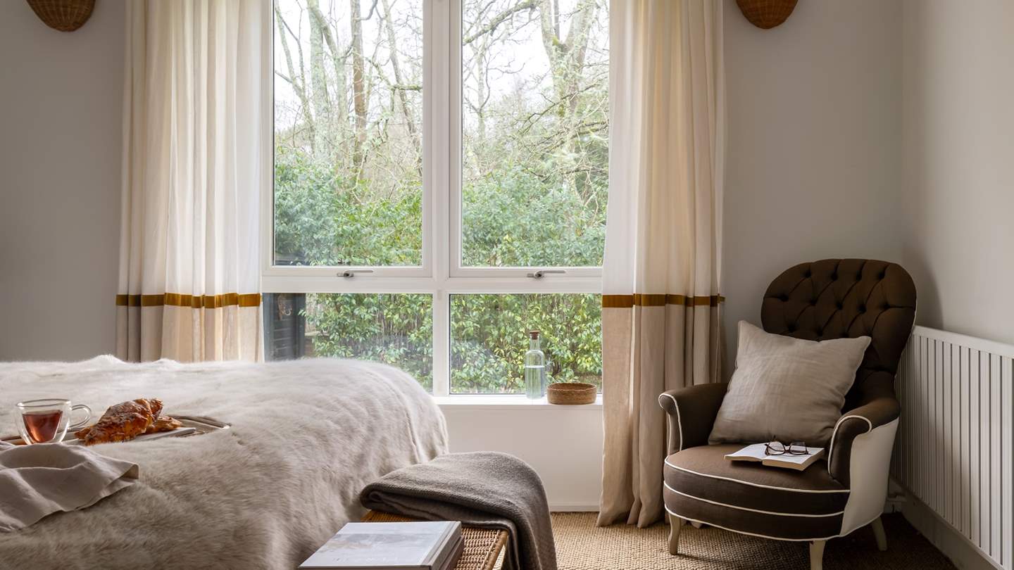 Cosy up in sumptuous linens and faux fur throws