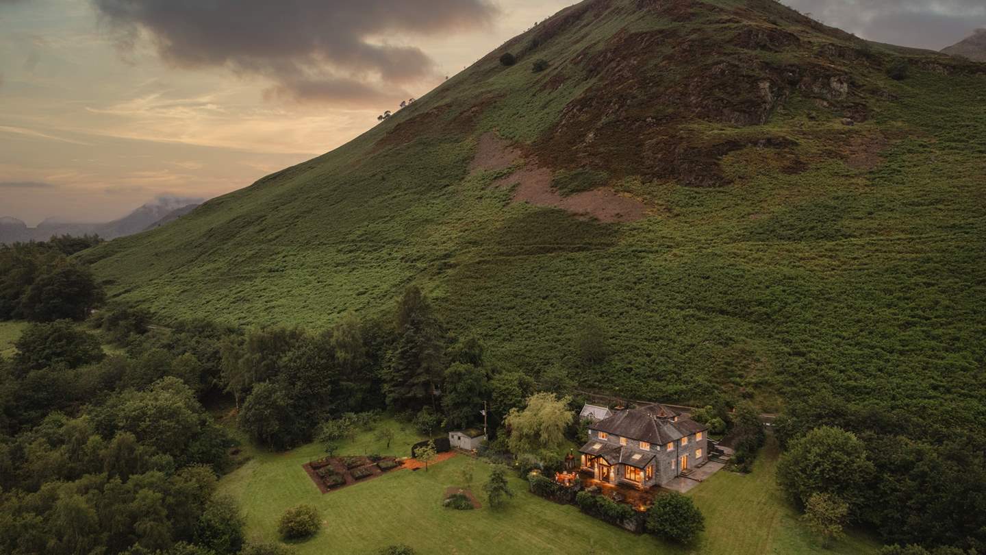 Nestling harmoniously into the Northern fells of the Lake District National Park, Merellas offers breathtaking views from the most idyllic setting
