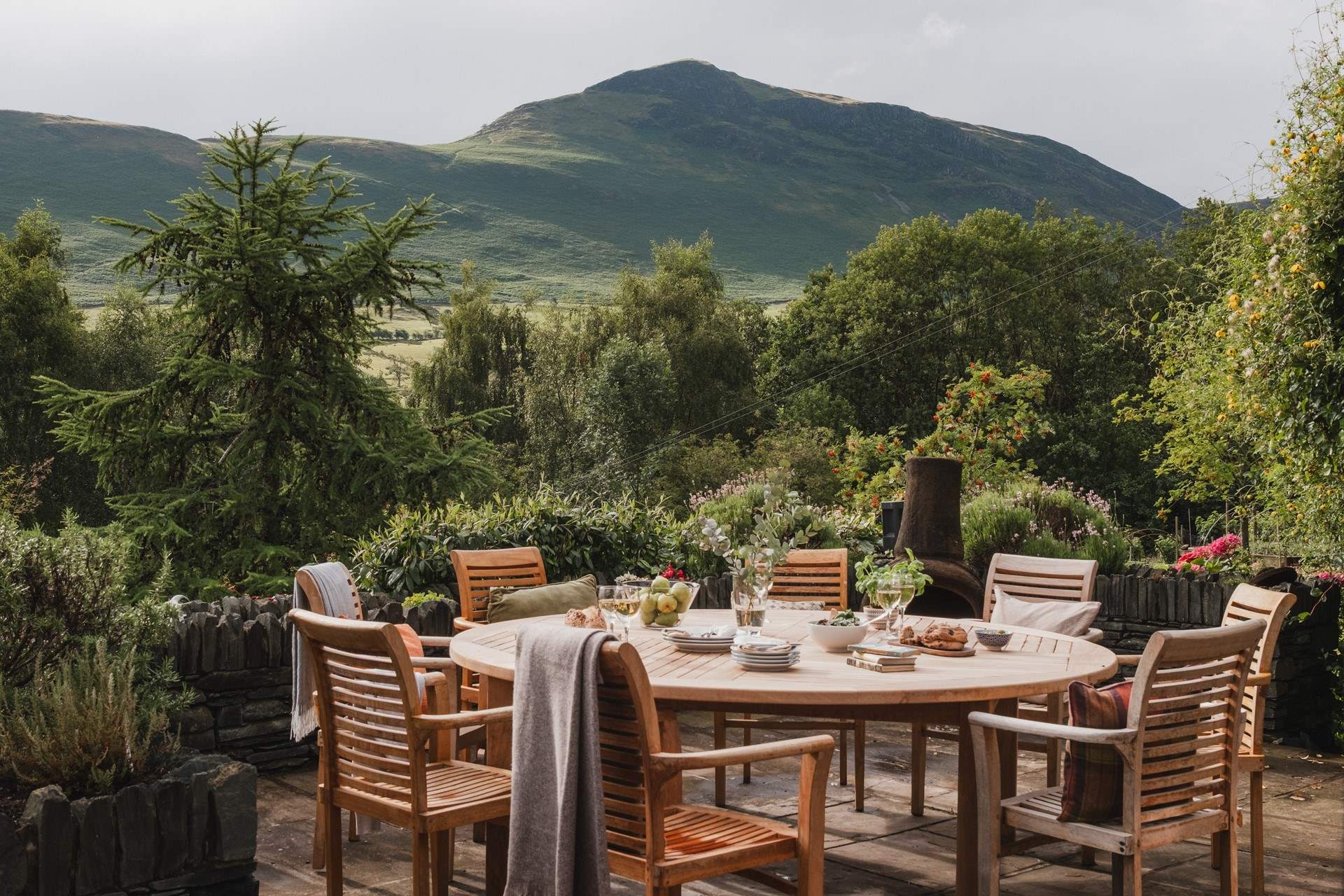 Remote Lake District reveries await at our luxury retreat for ten near Keswick...