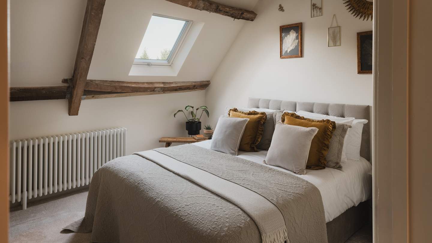 Designed in a soft grey palette, the final bed features a zip-and-link king bed, with the option of two singles for guests seeking flexible sleeping arrangements