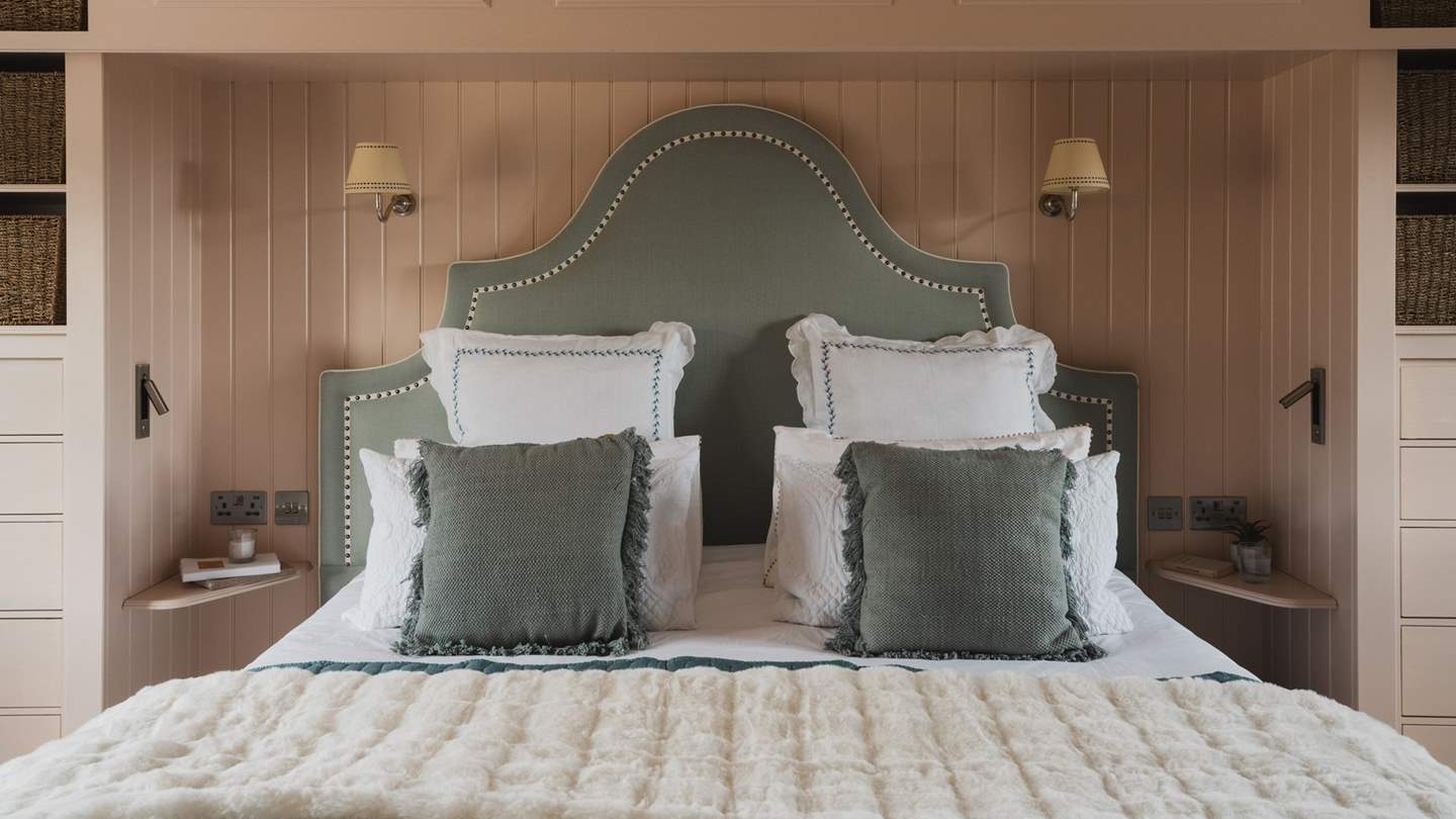 Offering flexible sleeping arrangements, Coruanan Farmhouse has three super king zip-and-link bedrooms