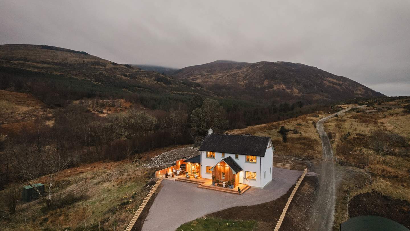 By prior arrangement, guests with their own equipment can enjoy trout fishing on the beautiful, meandering river that runs through the estate 