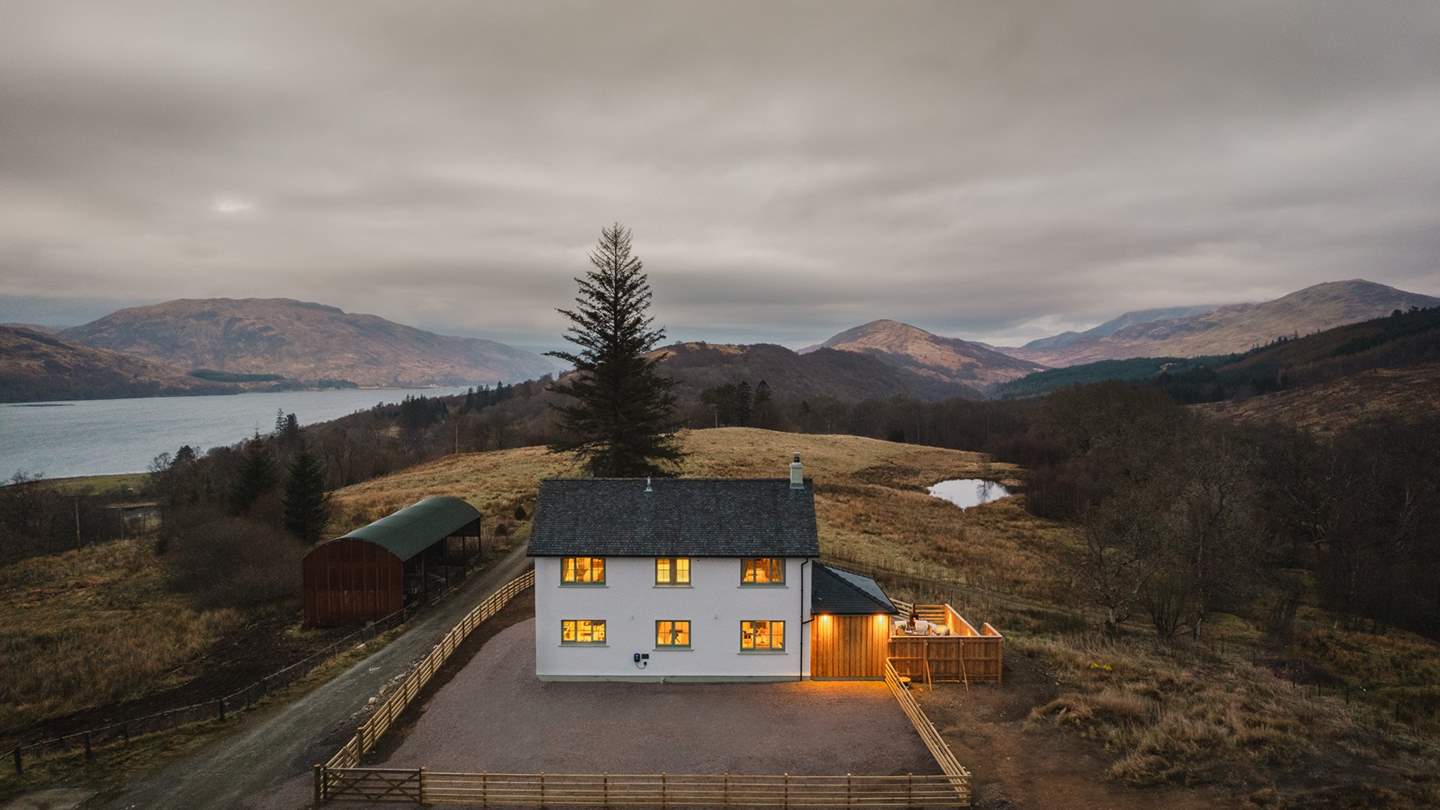 The estate has its own shoreline reachable via private roads from Coruanan Farmhouse 