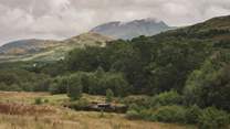 Seek luxury living at our tranquil dog friendly retreat for six