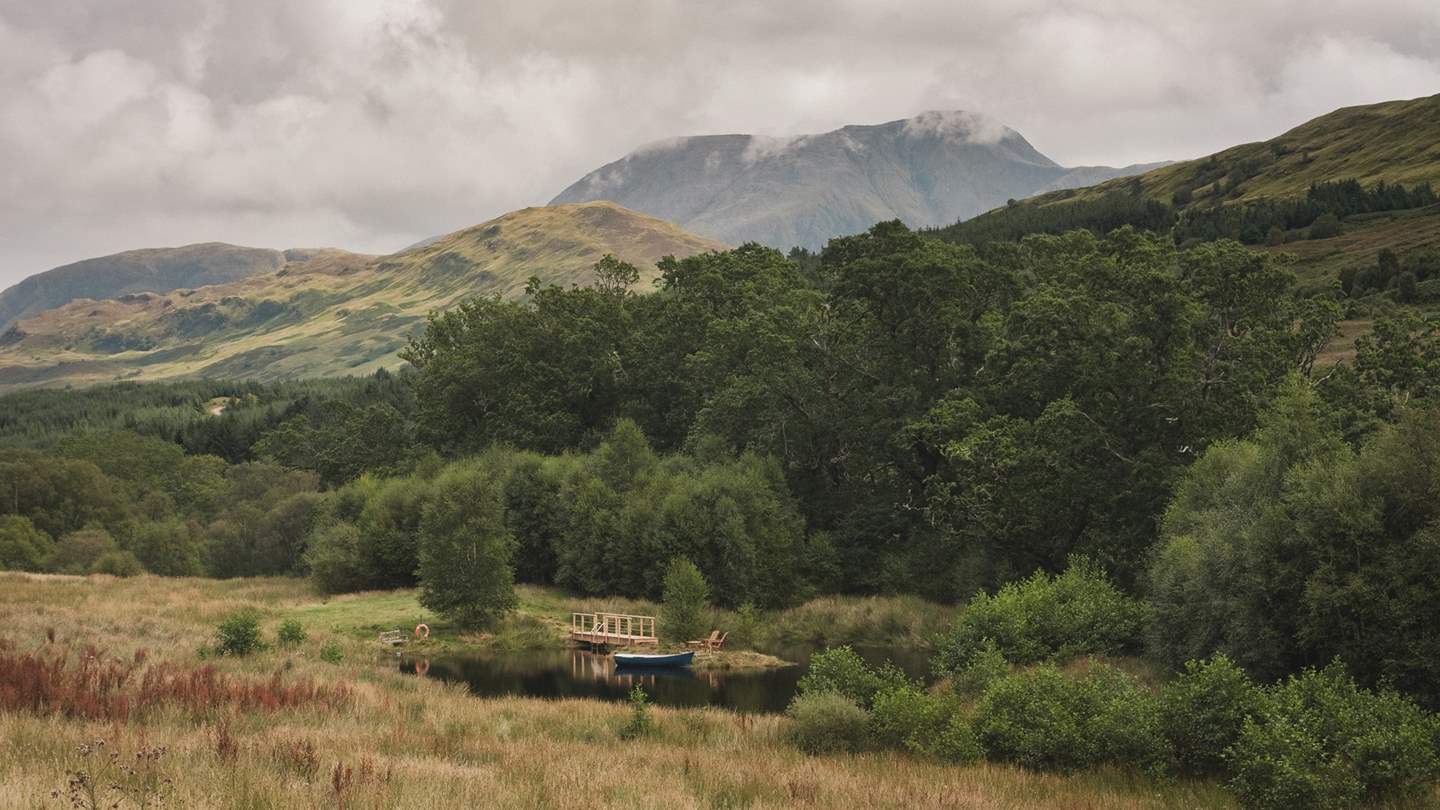 Seek luxury living at our tranquil dog friendly retreat for six