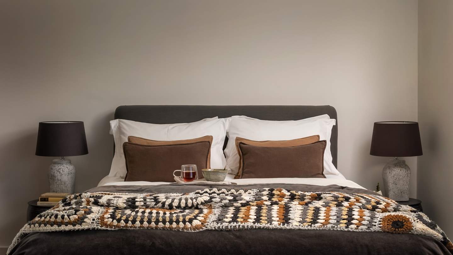 Lingering lie-ins await in the sumptuous king-sized Loaf linen bed