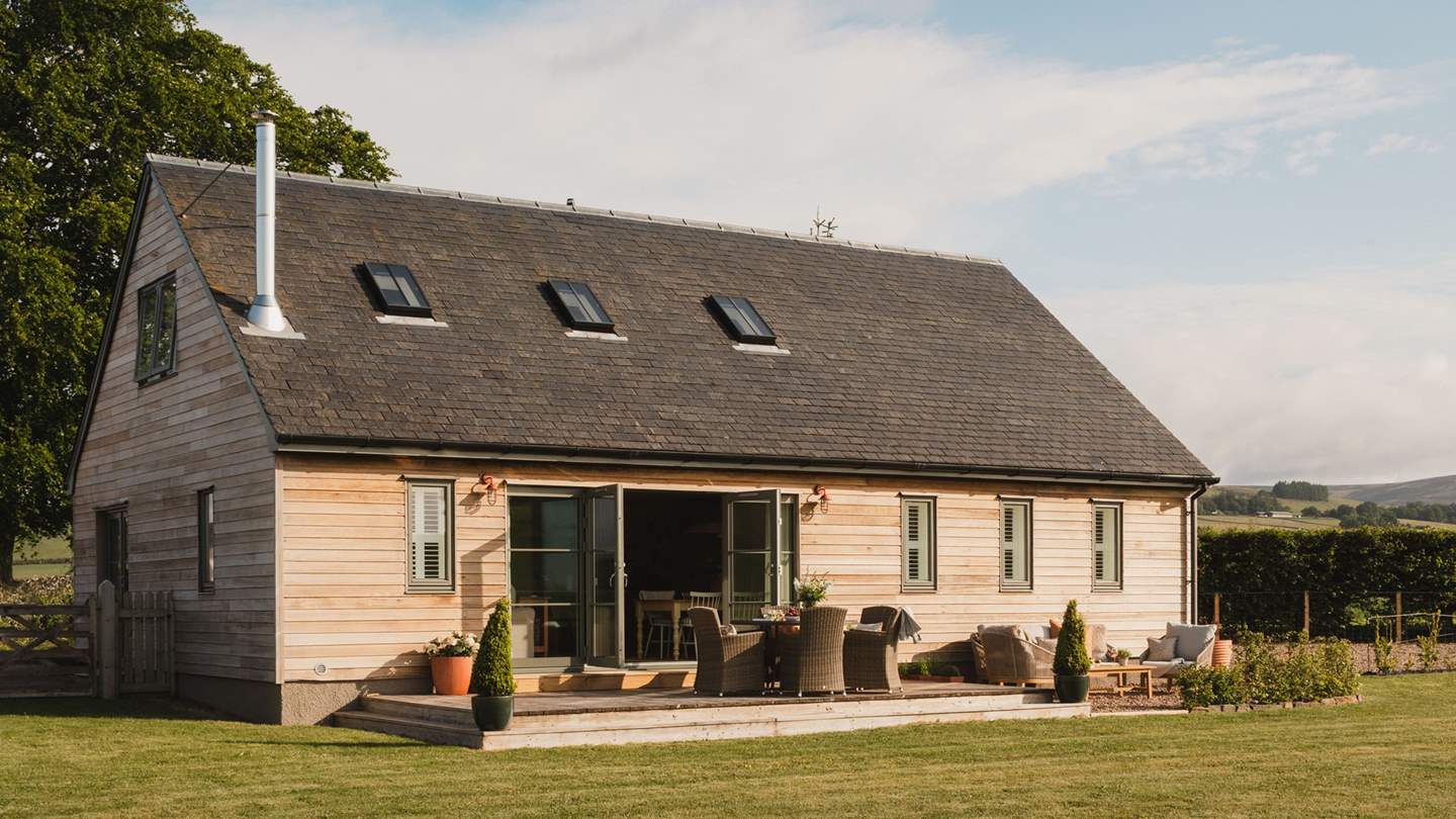 Uncover ample space for blissful outdoor living 