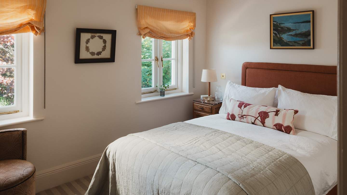 In the newly renovated part of the retreat awaits a calming double bedroom 