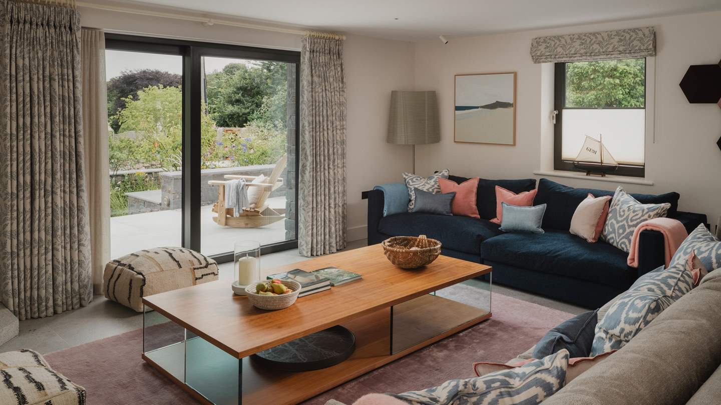 Gather with your kin in contemporary, coastal-inspired corners 