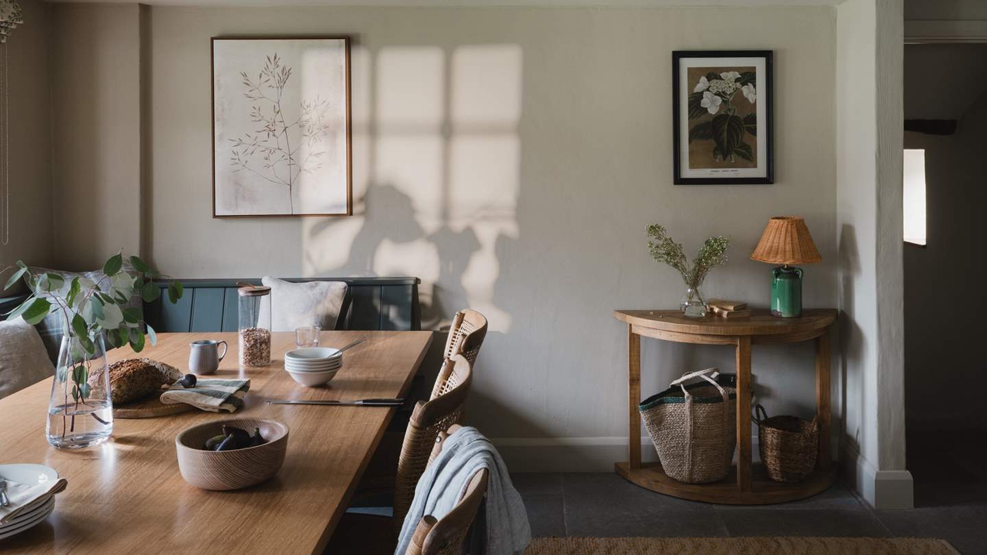 In addition, you’ll find a large built-in wine fridge to keep your evening pairings perfectly chilled