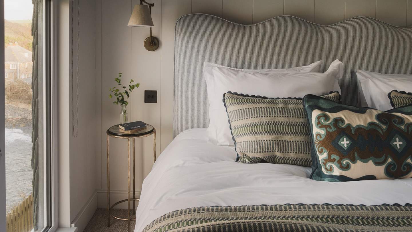 Uncover the zip-and-link super king bed, which can be made into two singles 