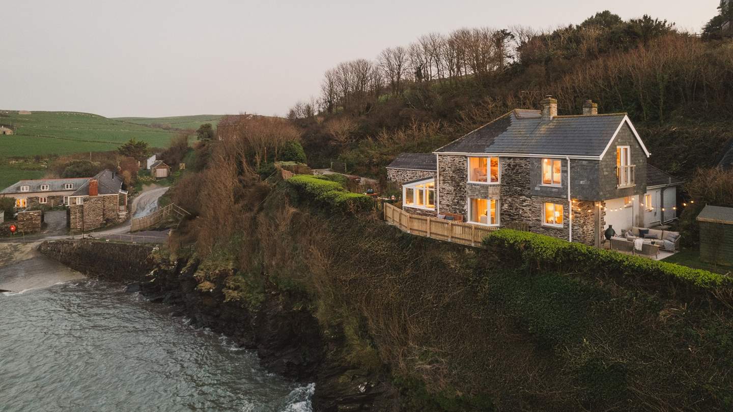 Stepping outside, a selection of serene outdoor spaces reside for only the dreamiest alfresco moments